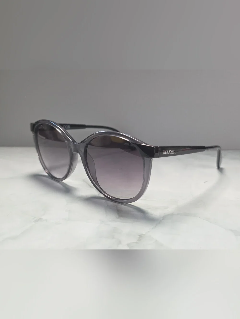 MAX&Co. Round Gray Gradient Sunglasses MO0084 20B